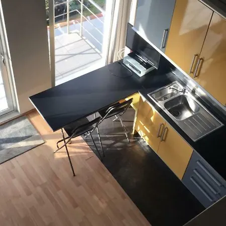 Apartment Studio Art *